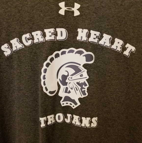 Sacred Heart Trojans Under Armour HeatGear Mens T Shirt Gray Loose Fit Medium - Picture 2 of 6